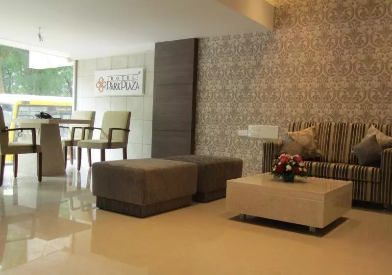 هتل Park Plaza