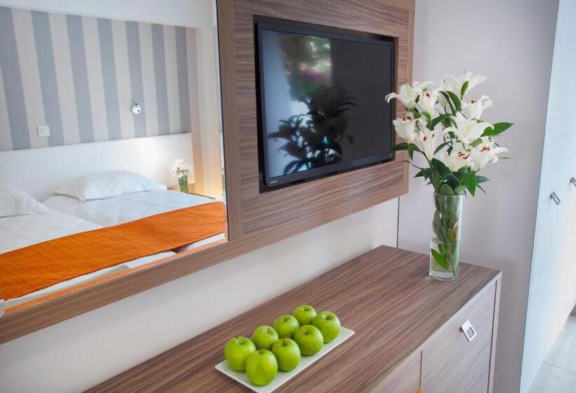 Princessa Vera Hotel Apartments