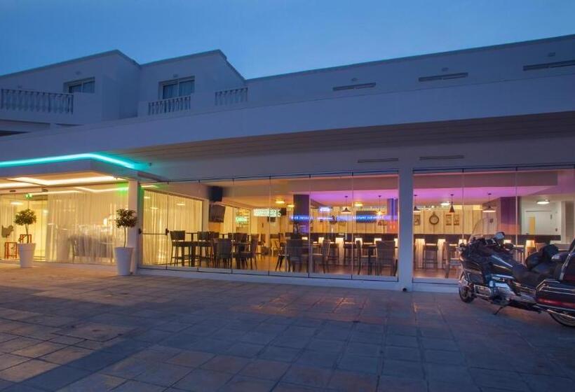 Princessa Vera Hotel Apartments