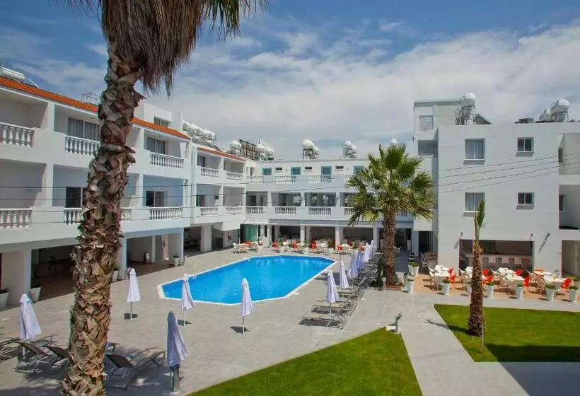 Princessa Vera Hotel Apartments
