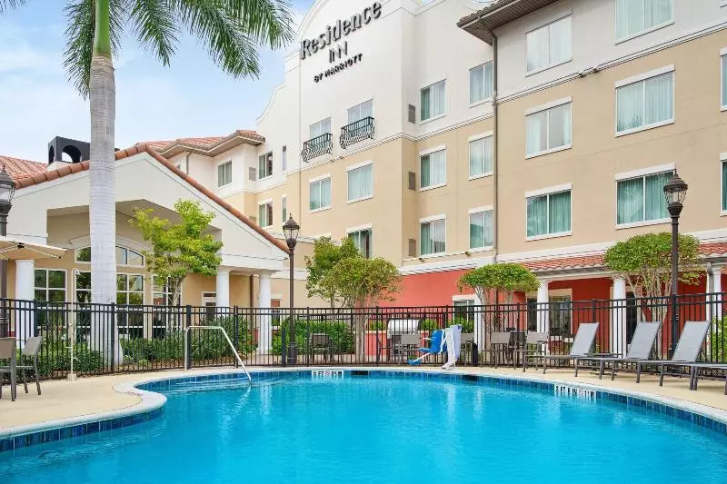 Hotel Residence Inn By Marriott Fort Myers At I 75 And Gulf Coast Town Center