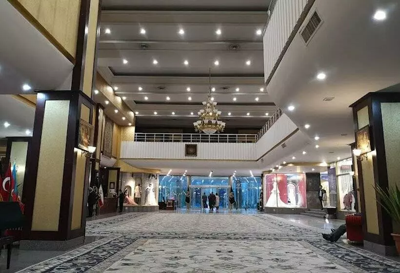 ホテル Shahryar International 