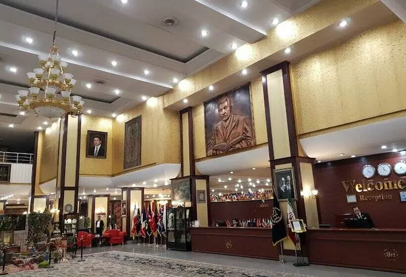 ホテル Shahryar International 