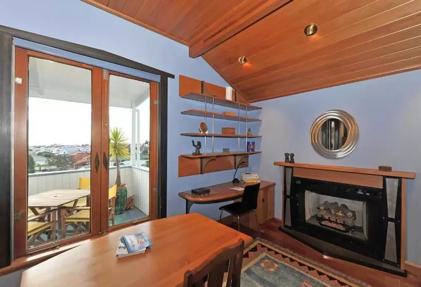 ホテル Shelbourne Villa