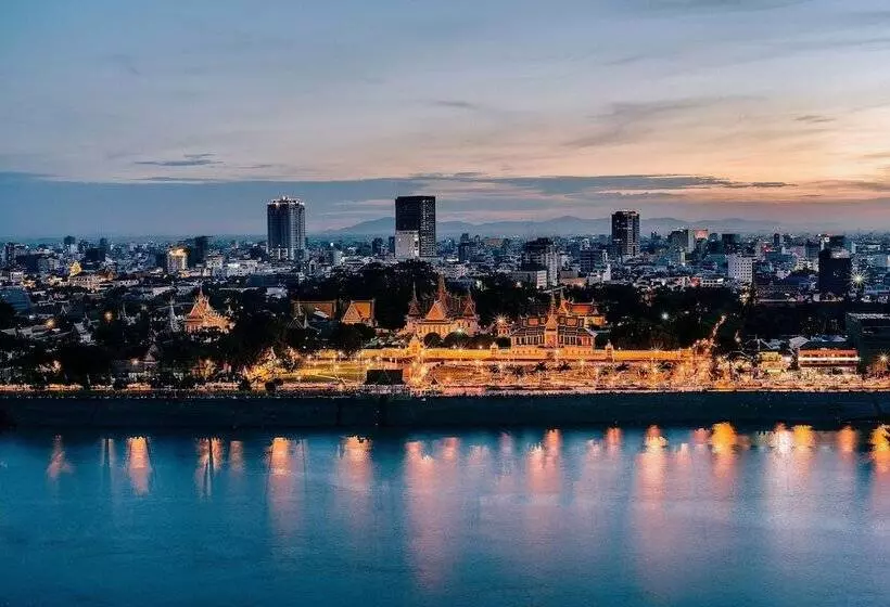 בית מלון כפרי Sokha Phnom Penh