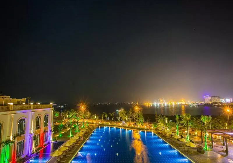 בית מלון כפרי Sokha Phnom Penh