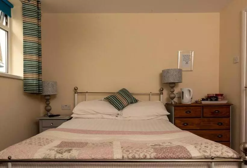 בית מלון כפרי The Hurstmere