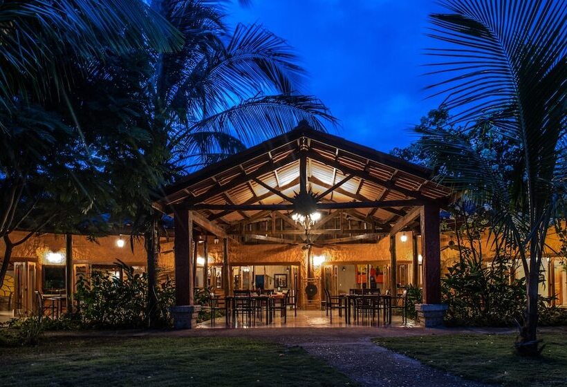 هتل Popa Paradise Beach Resort