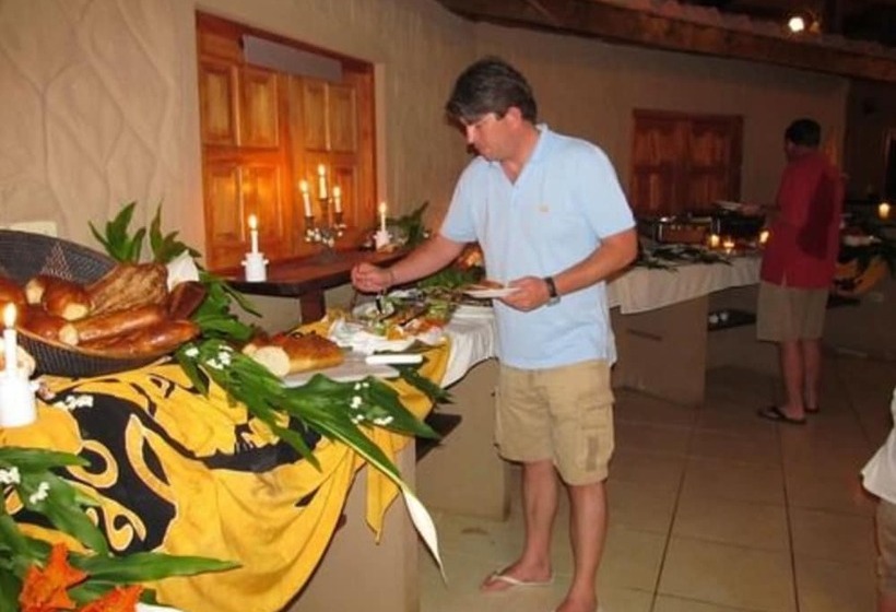 هتل Popa Paradise Beach Resort