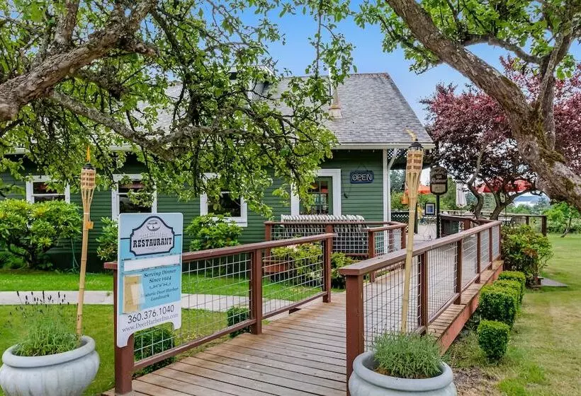 Hotelli Deer Harbor Inn