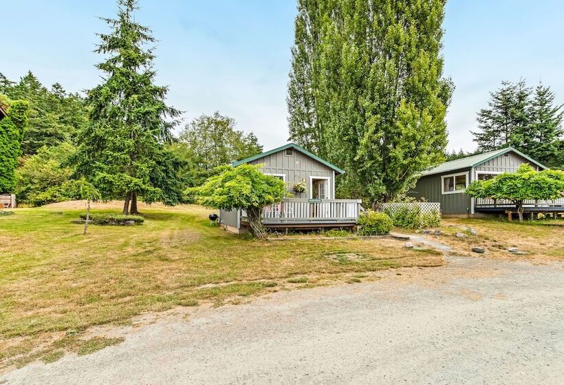 فندق Deer Harbor Inn