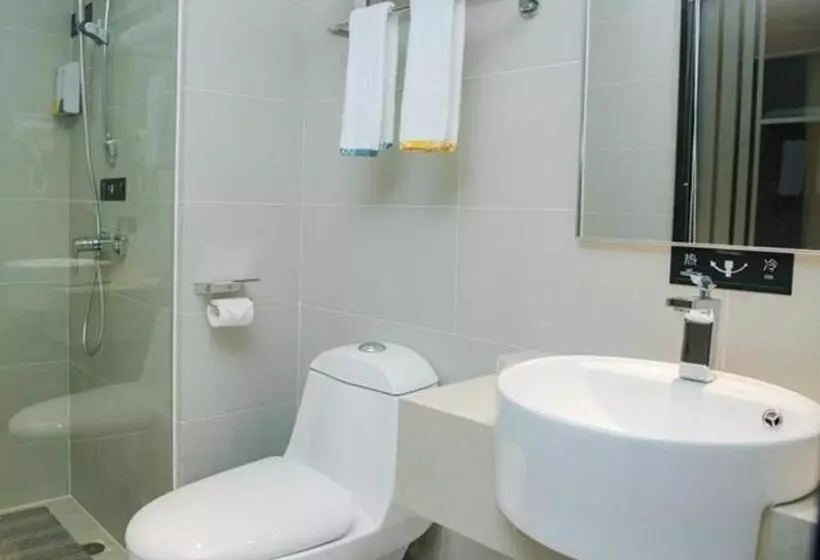 Hotelli City Comfort Inn Dongguan Zhongtang