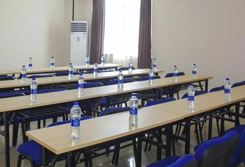 Hotelli City Comfort Inn Dongguan Zhongtang