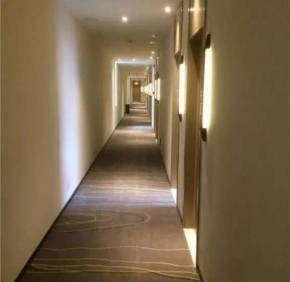 City Comfort Inn Hotel Hefei Greenland Yinhai Qiupuhe Road Metro Station