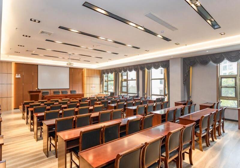 Hotel Greentree Eastern  Bengbu Huaishang Avenue Guogou Plaza