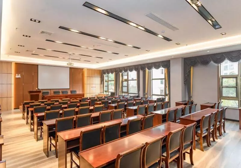 Hotelli Greentree Eastern  Bengbu Huaishang Avenue Guogou Plaza