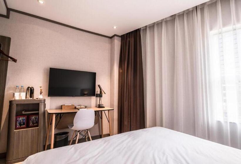 Hanting Hotel Zhuhai Xiangzhou Long Distance Bus Station