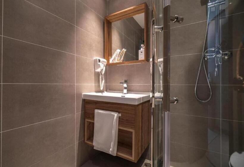 Hanting Hotel Zhuhai Xiangzhou Long Distance Bus Station