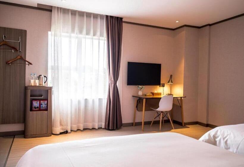 Hanting Hotel Zhuhai Xiangzhou Long Distance Bus Station