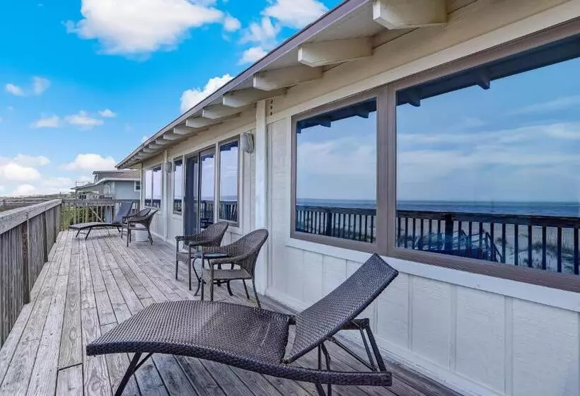 ホテル Oceanfront Pet Friendly Unit