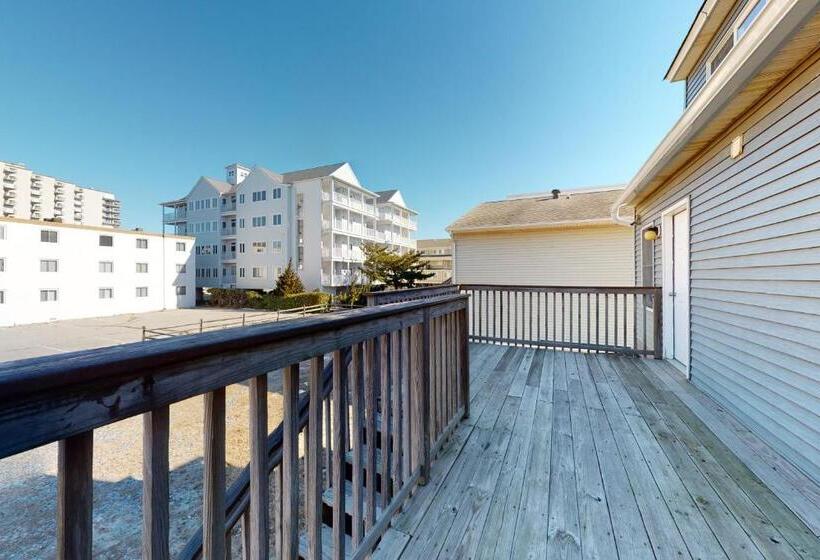 Отель Ocean Bali 2w