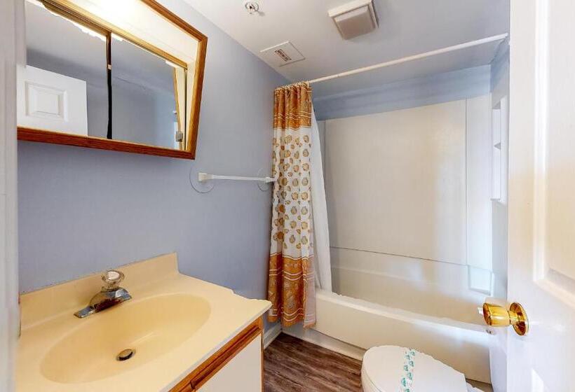 Отель Ocean Bali 2w