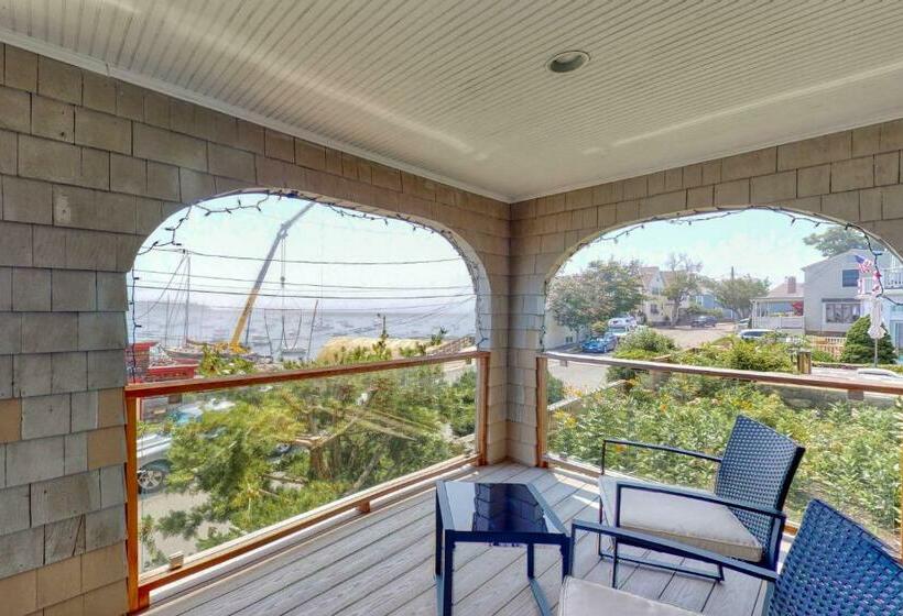 فندق Harbor Walk