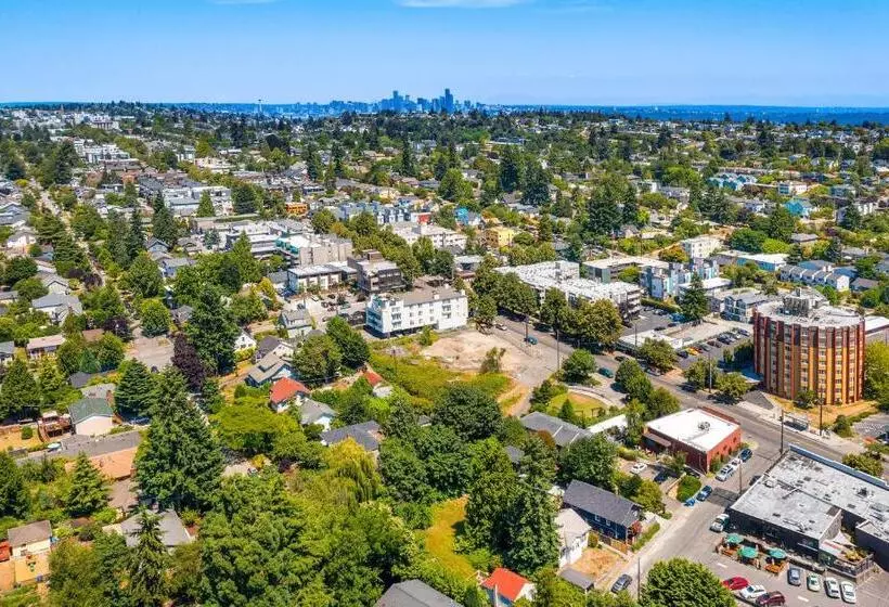 ホテル The Treehouse