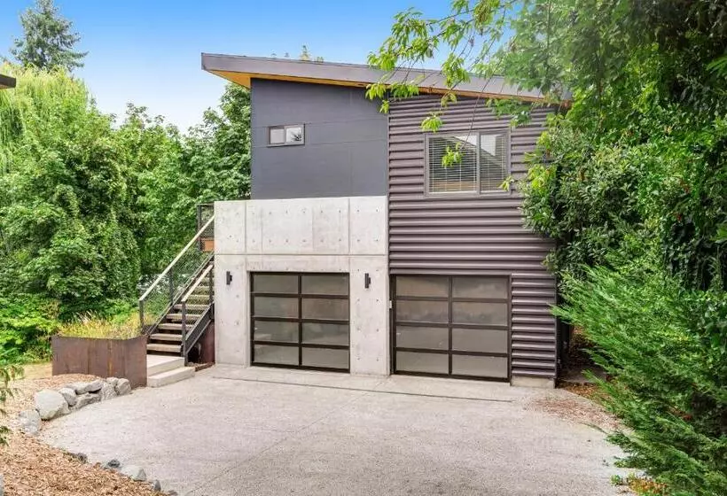 ホテル The Treehouse