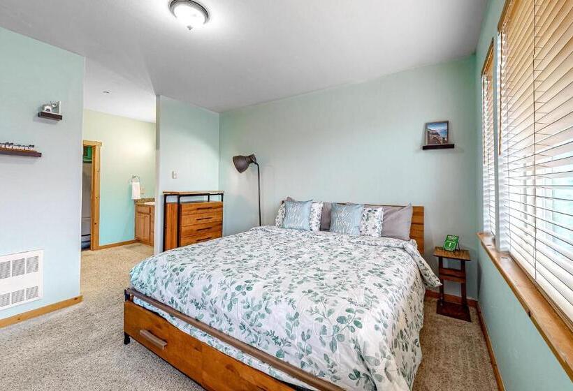 Отель Truckee Living