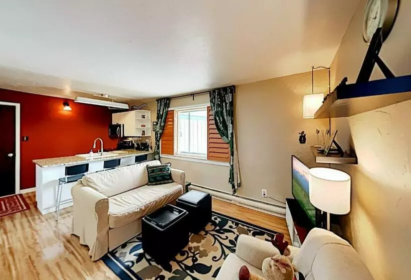 ホテル Winter Park Meadows Lodge