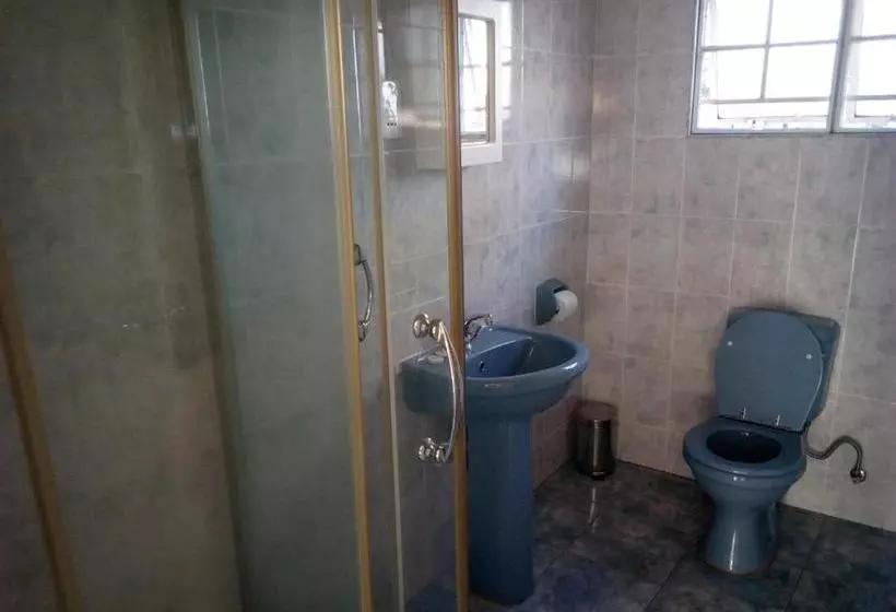 تختخواب و صبحانه Mosi O Tunya Executive Lodge