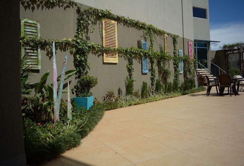 هتل De La Trinidad