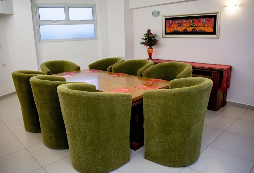 هتل De La Trinidad