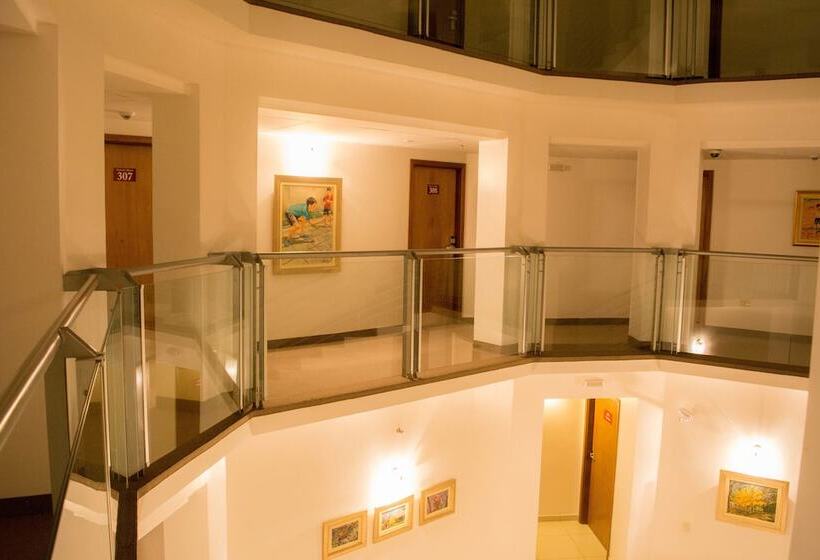 هتل De La Trinidad