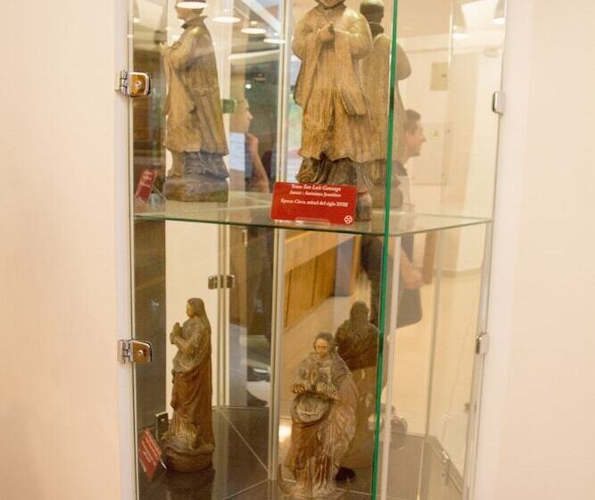 هتل De La Trinidad