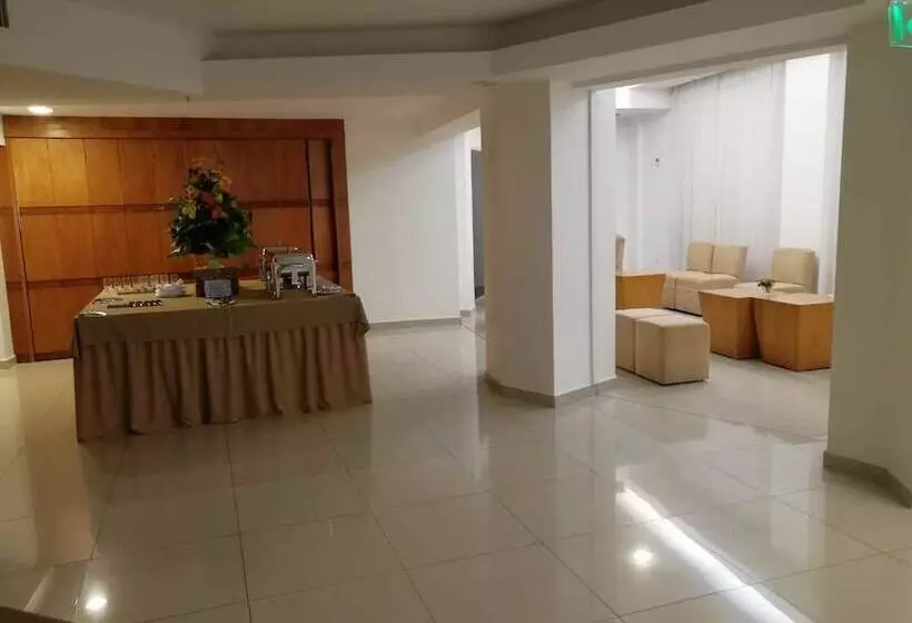 هتل De La Trinidad