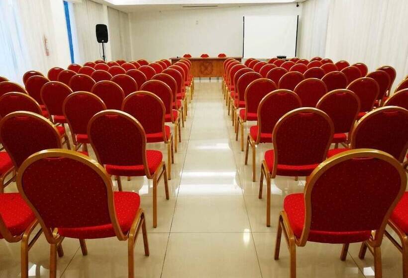 هتل De La Trinidad