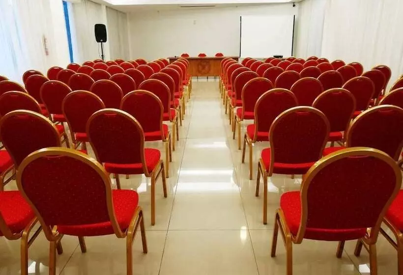 هتل De La Trinidad