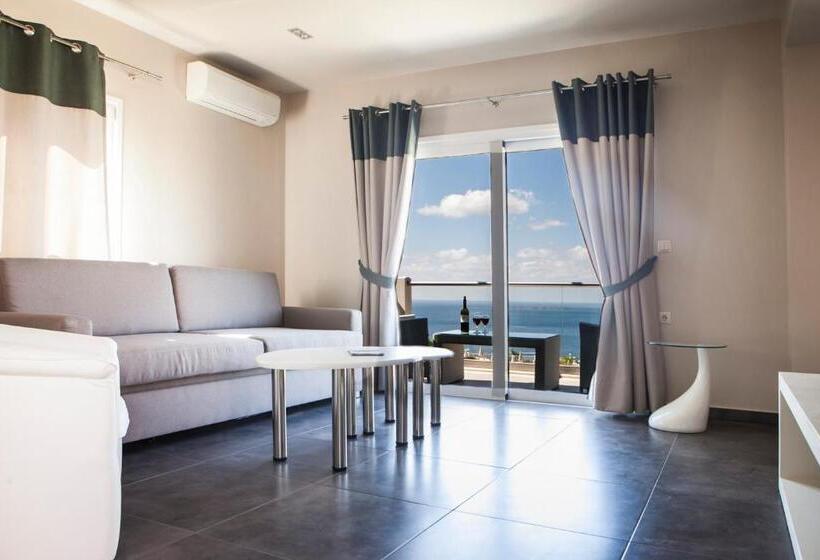 בית מלון כפרי Dionysos Village Resort