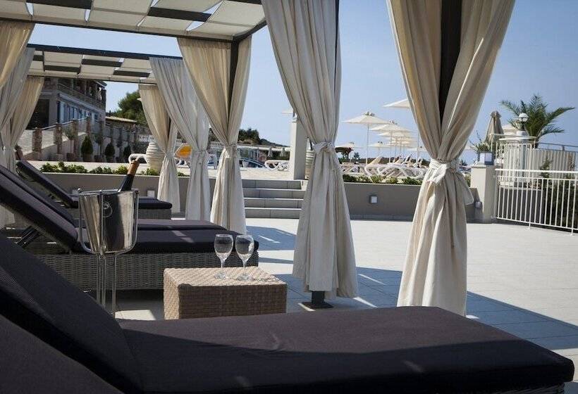 בית מלון כפרי Dionysos Village Resort