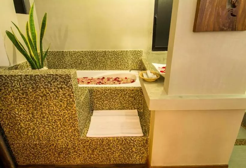 هتل Double Leaf Boutique