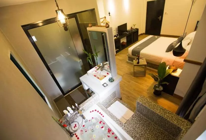 هتل Double Leaf Boutique