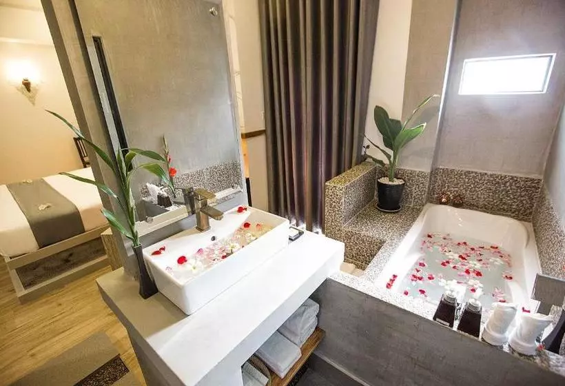 هتل Double Leaf Boutique