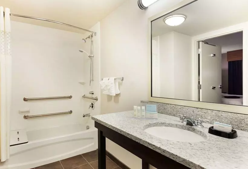 Отель Hampton Inn & Suites Camp Springs/andrews Afb