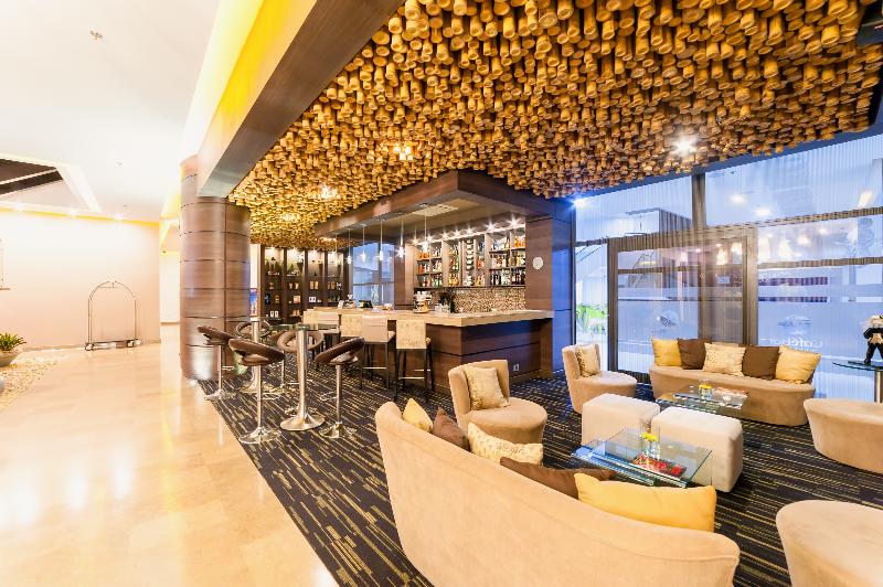 هتل Mocawa Plaza Armenia