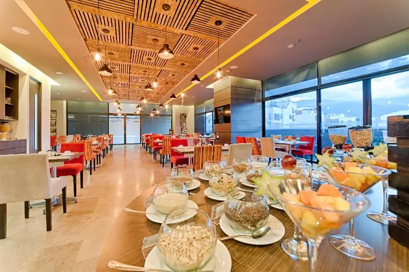 Hôtel Mocawa Plaza Armenia