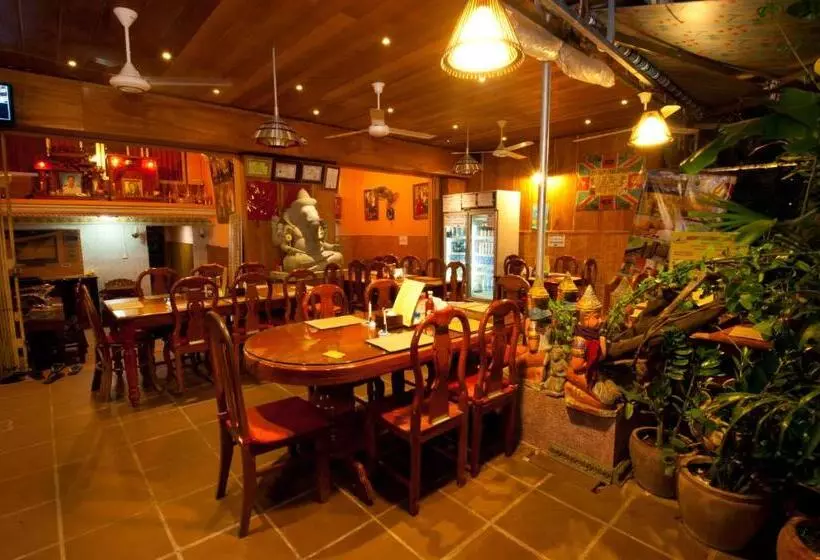 בית מלון כפרי Okay Guesthouse Phnom Penh