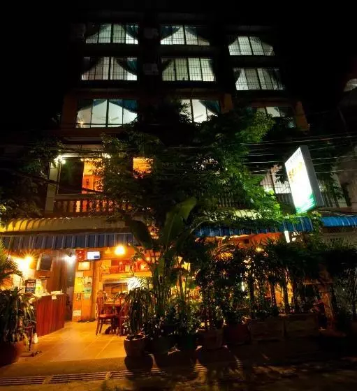 בית מלון כפרי Okay Guesthouse Phnom Penh