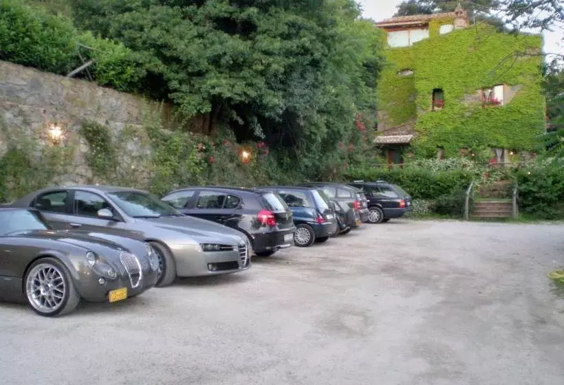 فندق ريفى La Riserva Montebello